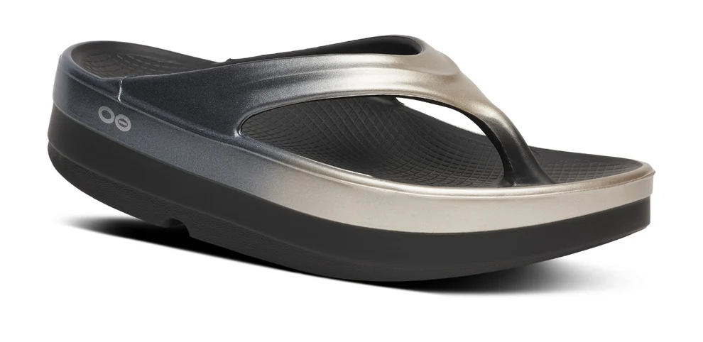 OOFOS OOlala Recovery Sandal